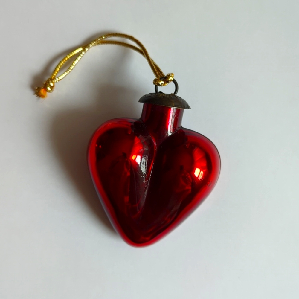 ❤ Kugel Glass Vintage Heart Ornament